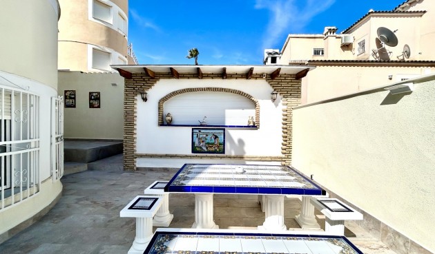 Resale - Villa -
Pinar de Campoverde - Inland