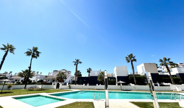 Resale - Apartment -
Villamartin - Costa Blanca