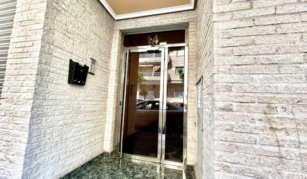 Resale - Apartment -
Torrevieja - Costa Blanca
