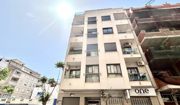 Resale - Apartment -
Torrevieja - Costa Blanca