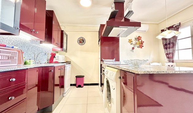 Resale - Apartment -
Los Altos - Costa Blanca