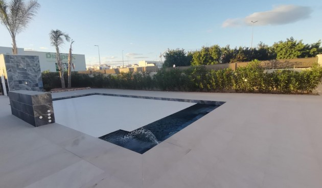 Nybygg - Villa -
Los Montesinos - La Herrada