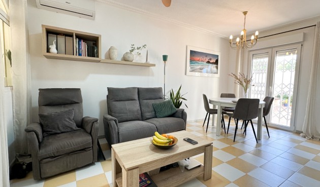 Brukt - Villa -
Torrevieja - Costa Blanca