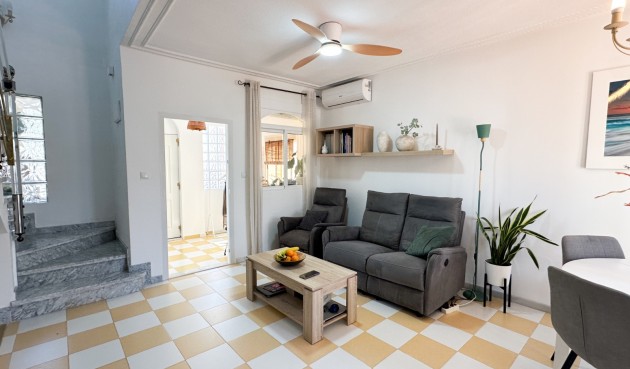 Brukt - Villa -
Torrevieja - Costa Blanca