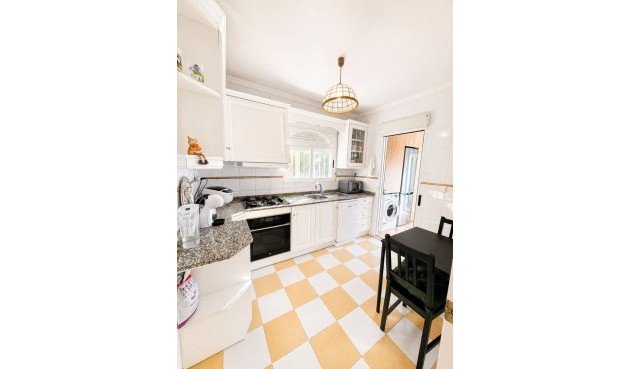 Brukt - Villa -
Torrevieja - Costa Blanca