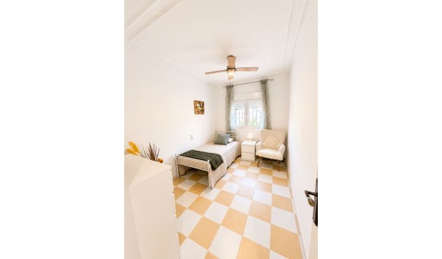 Brukt - Villa -
Torrevieja - Costa Blanca
