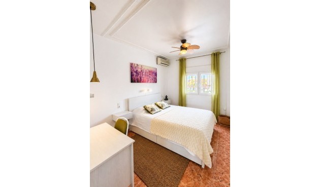 Brukt - Villa -
Torrevieja - Costa Blanca
