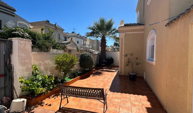 Brukt - Villa -
Torrevieja - Costa Blanca