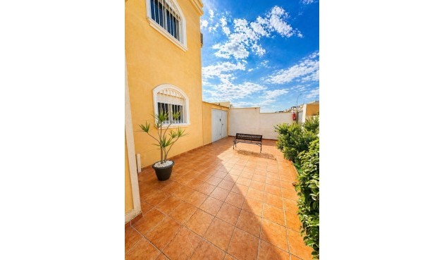 Brukt - Villa -
Torrevieja - Costa Blanca