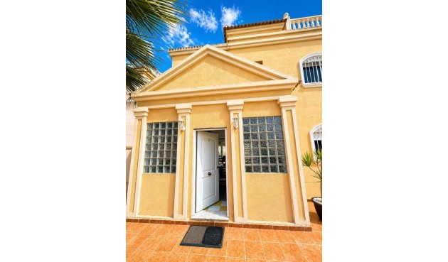Brukt - Villa -
Torrevieja - Costa Blanca