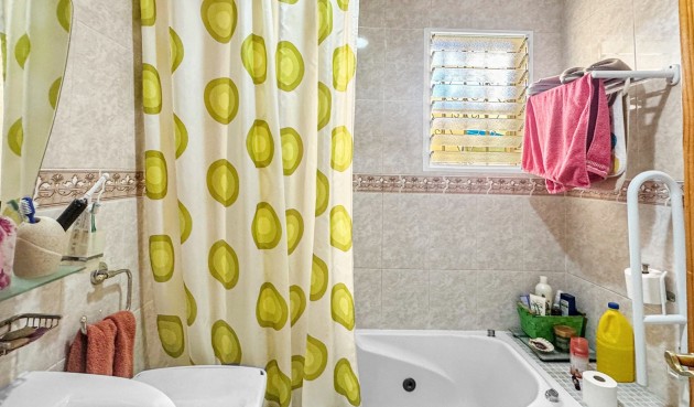 Brukt - Bungalow -
Orihuela Costa - Costa Blanca