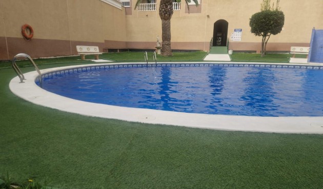 Återförsäljning - Apartment -
Torrevieja - Centro