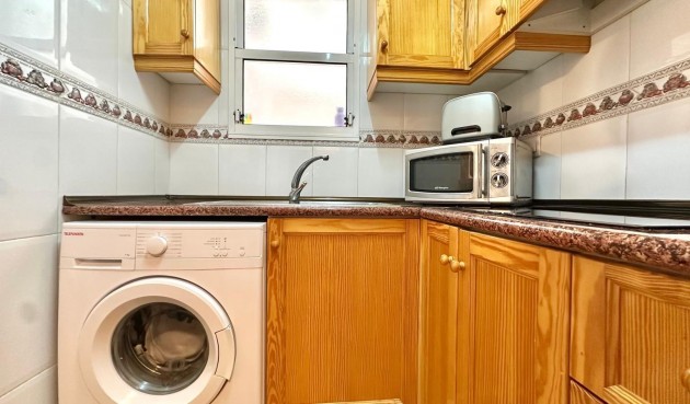 Återförsäljning - Apartment -
Torrevieja - Centro