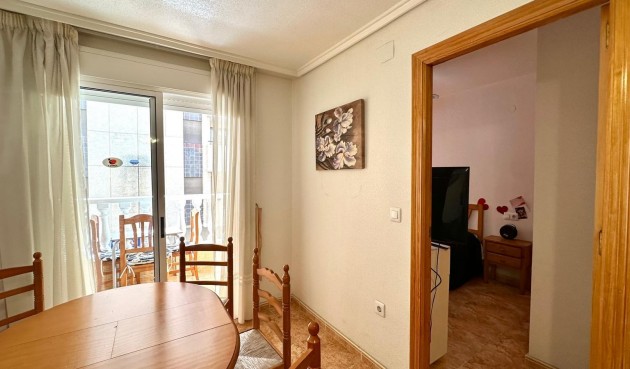 Återförsäljning - Apartment -
Torrevieja - Centro