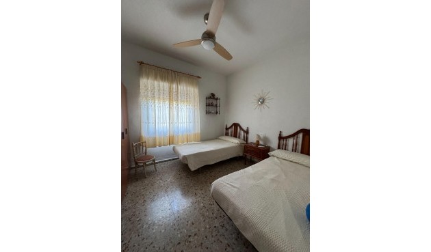 Reventa - Villa -
Albatera - Partida Lomas