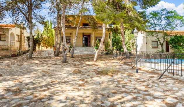 Brukt - Villa -
Torrevieja - Costa Blanca