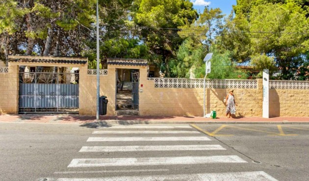 Brukt - Villa -
Torrevieja - Costa Blanca