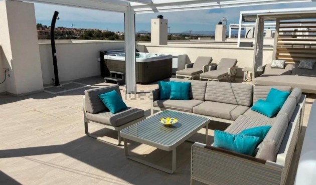 Brukt - Toppleilighet -
Orihuela Costa - Los Almendros-la Florida