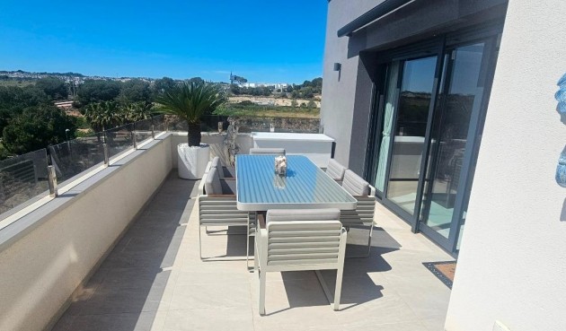 Brukt - Toppleilighet -
Orihuela Costa - Los Almendros-la Florida