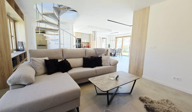 Brukt - Villa -
Orihuela Costa - Cabo Roig