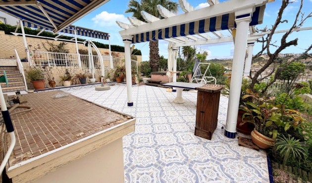 Brukt - Villa -
Ciudad Quesada - Costa Blanca