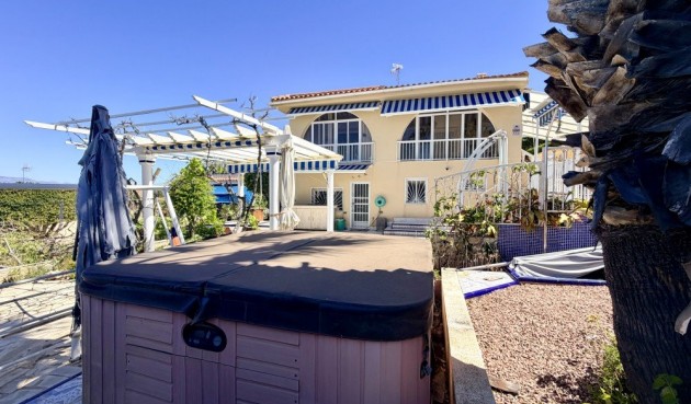 Brukt - Villa -
Ciudad Quesada - Costa Blanca