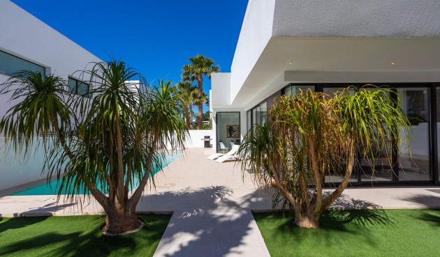 Brukt - Villa -
Ciudad Quesada - Costa Blanca