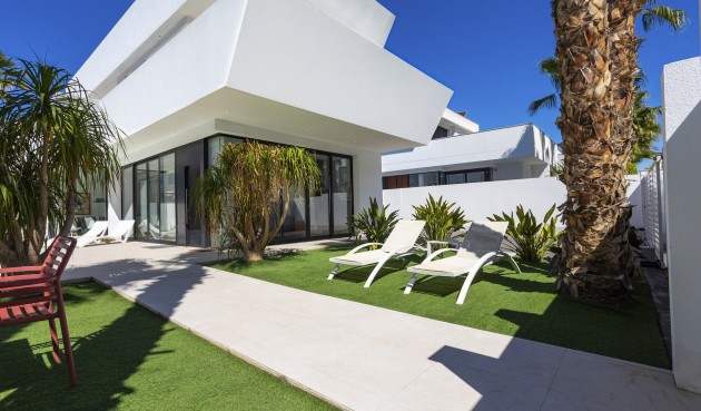 Brukt - Villa -
Ciudad Quesada - Costa Blanca