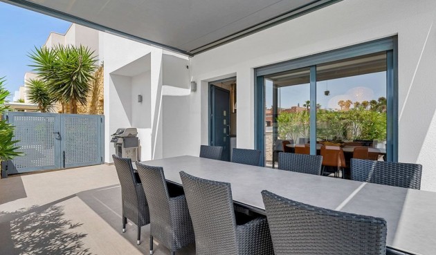 Brukt - Villa -
Ciudad Quesada - Costa Blanca