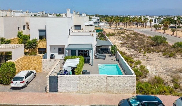 Brukt - Villa -
Ciudad Quesada - Costa Blanca