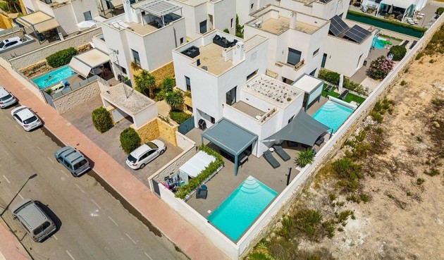 Brukt - Villa -
Ciudad Quesada - Costa Blanca