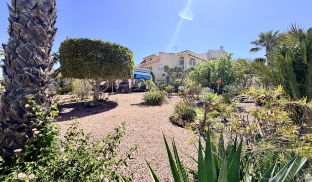 Brukt - Villa -
Ciudad Quesada - Costa Blanca