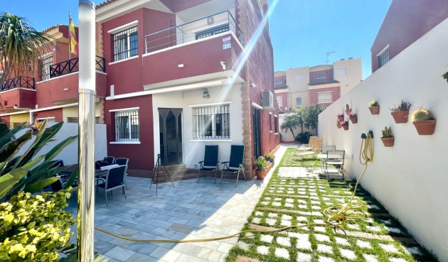 Brukt - Town House -
Torre de la Horadada - Costa Blanca