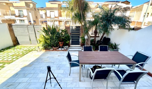 Brukt - Town House -
Torre de la Horadada - Costa Blanca