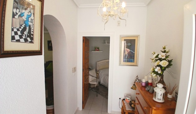 Brukt - Villa -
Villamartin - Costa Blanca