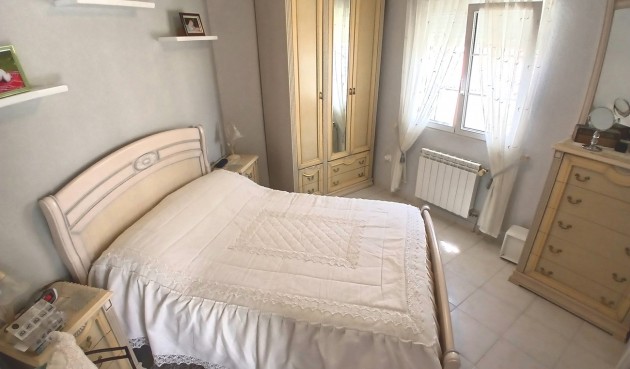 Brukt - Villa -
Villamartin - Costa Blanca