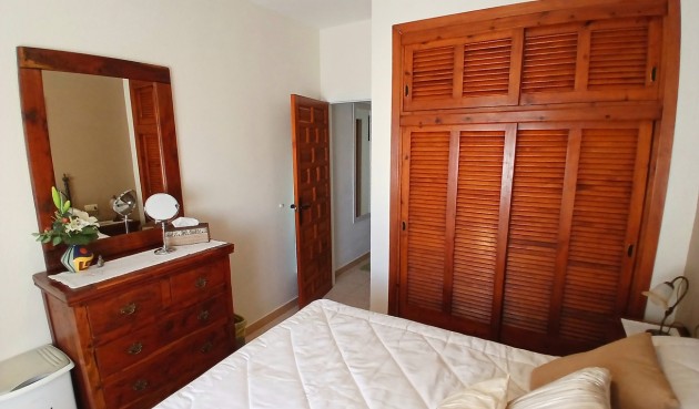Brukt - Villa -
Villamartin - Costa Blanca