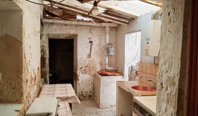 Reventa - Semi Detached -
Los Montesinos