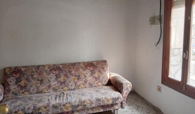 Reventa - Semi Detached -
HurchIllo - PUEBLO CENTRO