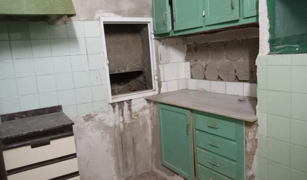 Reventa - Semi Detached -
HurchIllo - PUEBLO CENTRO