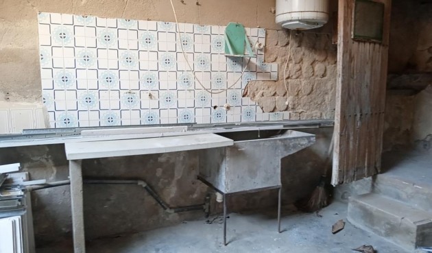 Reventa - Semi Detached -
HurchIllo - PUEBLO CENTRO