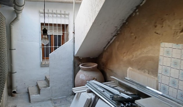 Reventa - Semi Detached -
HurchIllo - PUEBLO CENTRO