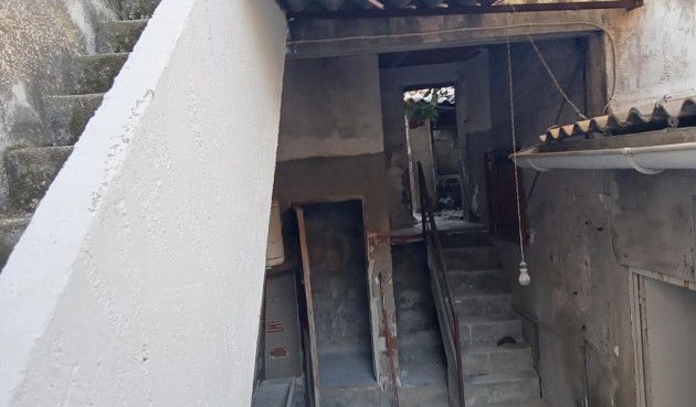 Reventa - Semi Detached -
HurchIllo - PUEBLO CENTRO