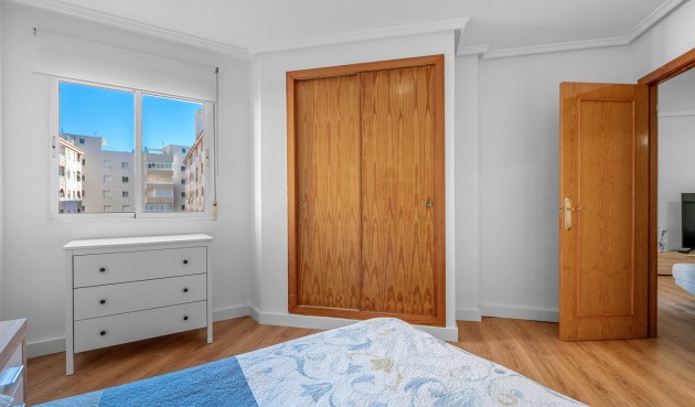 Återförsäljning - Apartment -
Torrevieja - Costa Blanca
