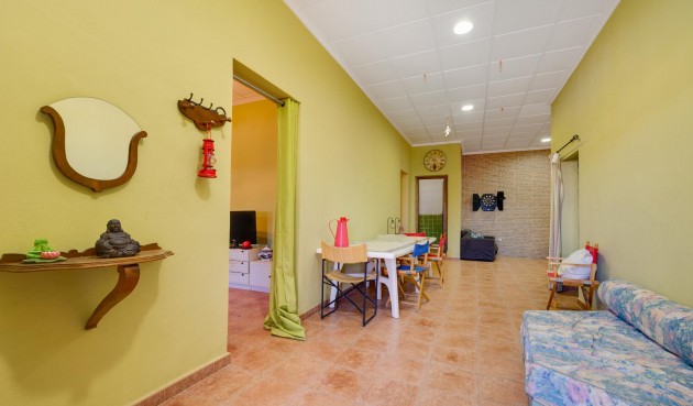 Brukt - Villa -
San Miguel de Salinas - Inland
