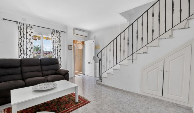 Brukt - Town House -
Torrevieja - aguas nuevas