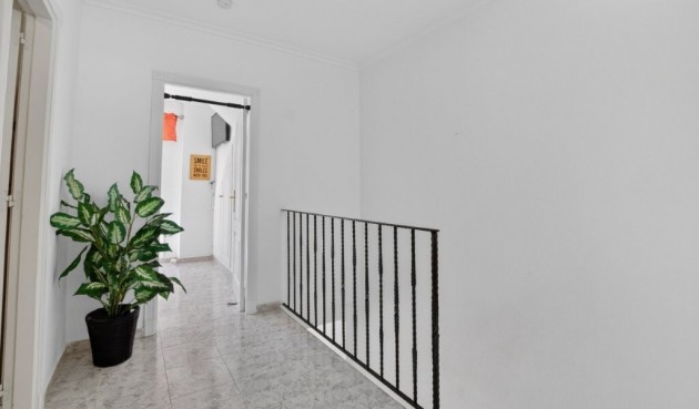 Brukt - Town House -
Torrevieja - aguas nuevas