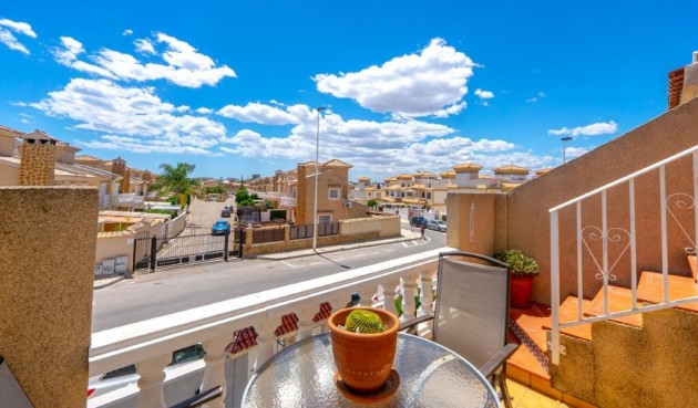 Brukt - Town House -
Torrevieja - aguas nuevas