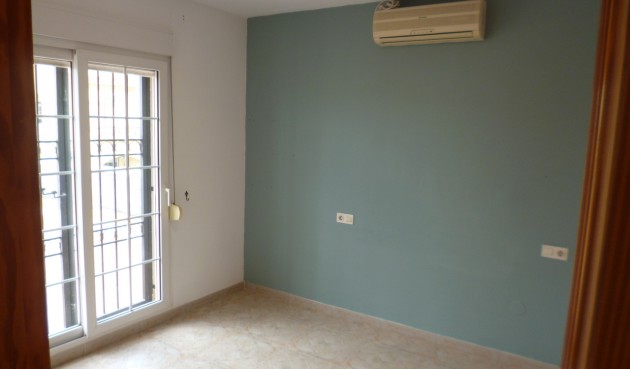 Reventa - Town House -
Playa Flamenca - Costa Blanca