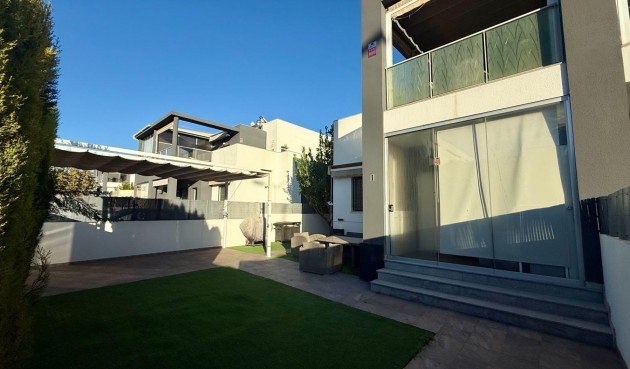 Brukt - Town House -
Torrevieja - aguas nuevas